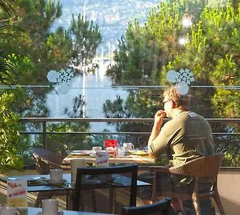 Geranio Au Hotel 3*
